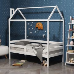Детская кровать-домик из массива березы Соня-6 (Белый/Лак) в Лысьве - lysva.mebel24.online | фото