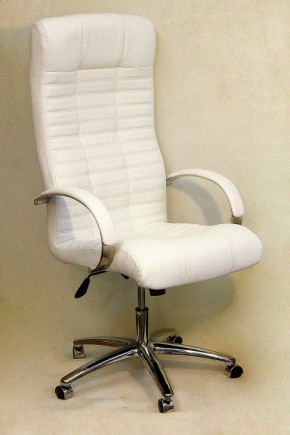 Кресло для руководителя Атлант КВ-02-131111-0402 в Лысьве - lysva.mebel24.online | фото 3